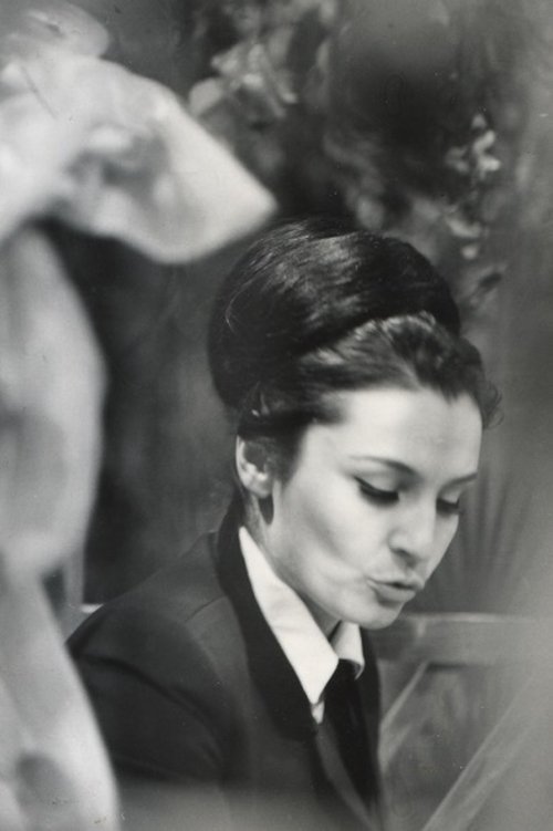 Zhana Stoyanovich as Radka