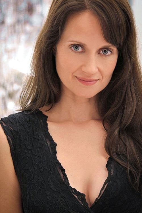 Emily Fradenburgh as Rachel Cade