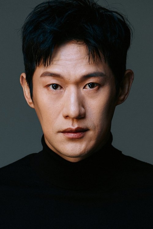Kim Moon-hak as Security Team Leader