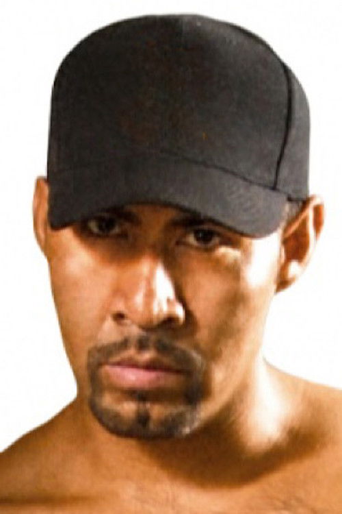 Papi Moreno as Guard