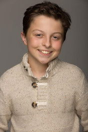 Holden Goyette as Young Eli