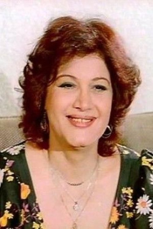 Thuraya Ezz ElDein as Mona