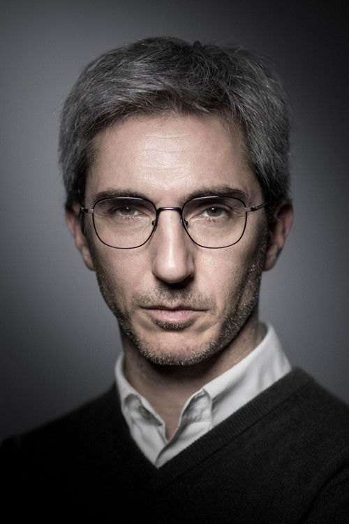 Éric Benzekri as Self - Presenter