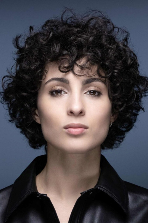 Barbara Pravi as Self - Performer