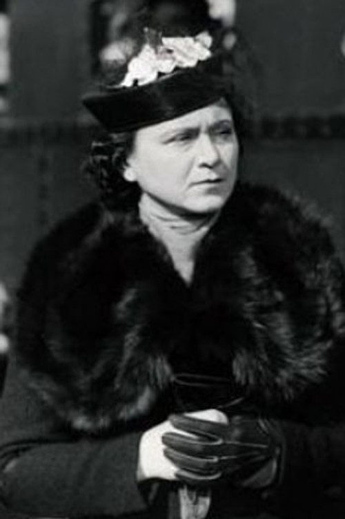 Erzsi Orsolya as Irén