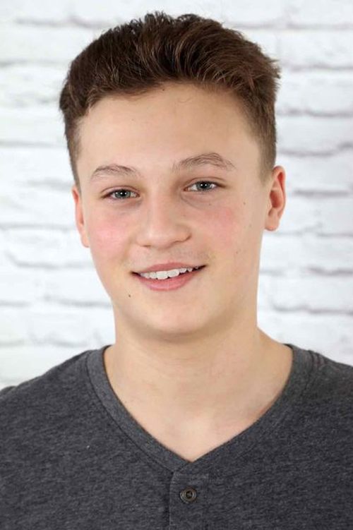 Lui Eckhardt as Fourteen-Year-Old Theo