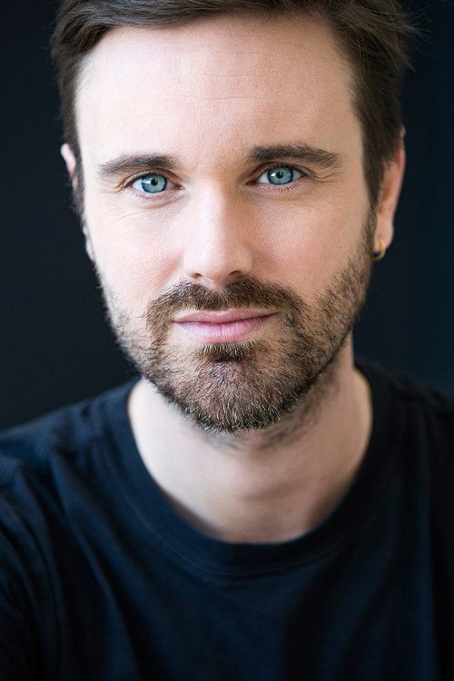 François Édouard Bernier as Ian