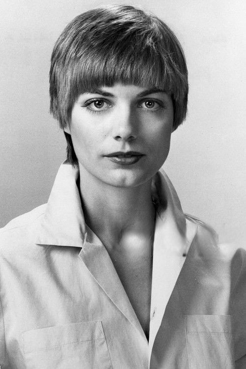 Margaret Klenck as Laura Stephens