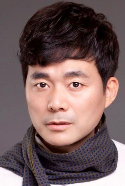 Jeong Woo-hyuk as Corporal Park