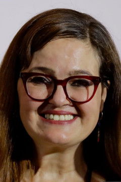 Marisol Gasé as Luisa