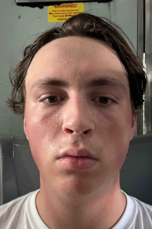 Vincent Zielinski as Narrator