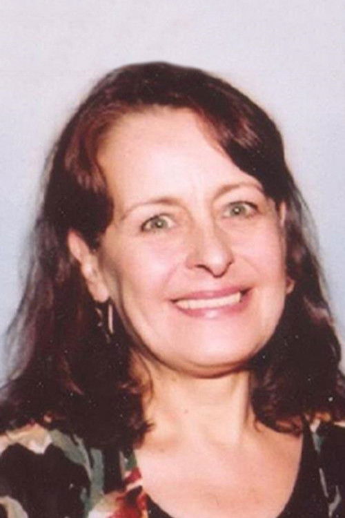 Vicky Vanita as Roza