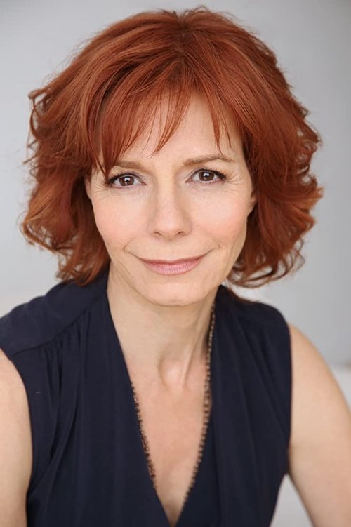 Holly Hawkins as Nicole Russell