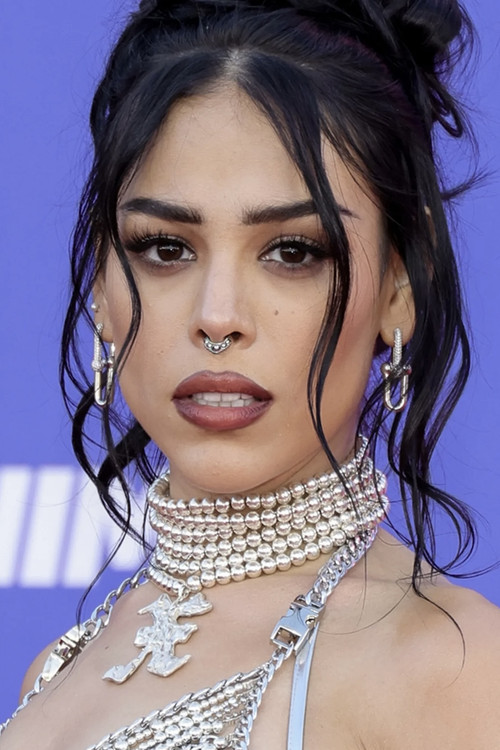 Danna Paola as Bettina Aguilar Ugarte