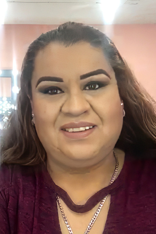 Tatín Vera as Tatín