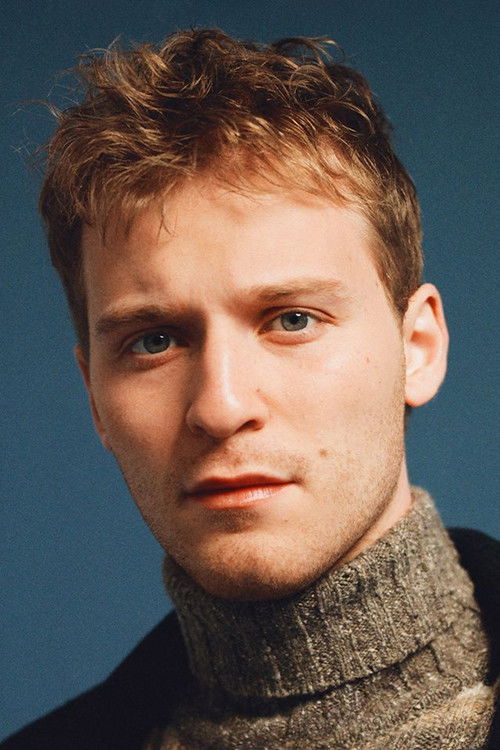 Fred Hechinger as Fred