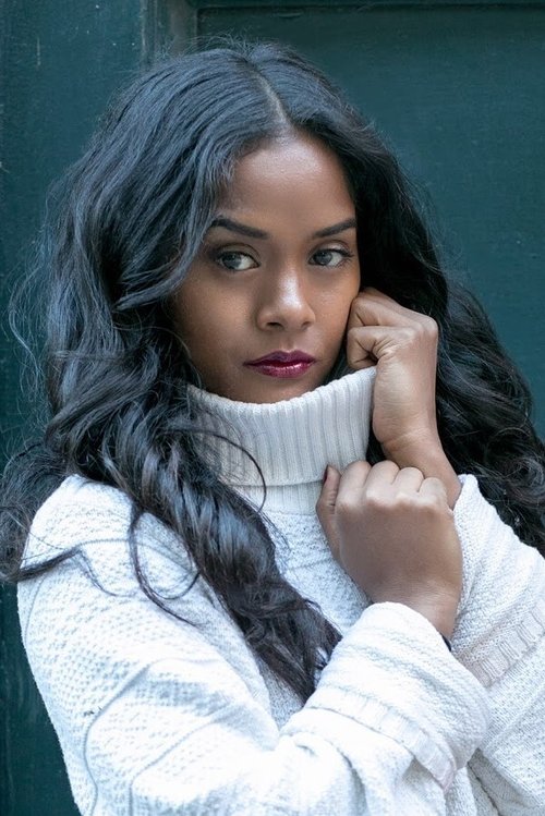 Christina de la Cruz as Transylvanian #2