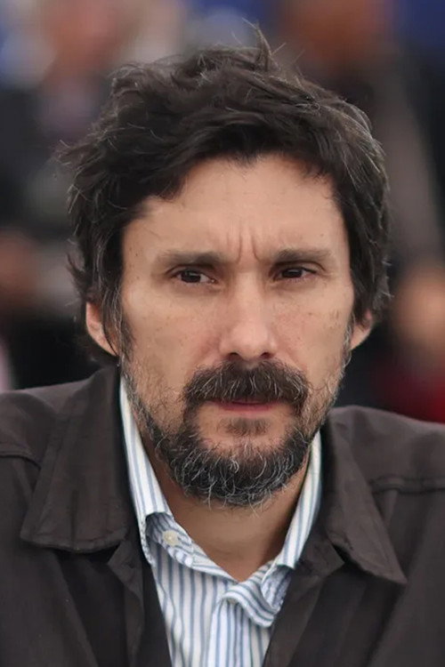 Lisandro Alonso as Mr. Cotter