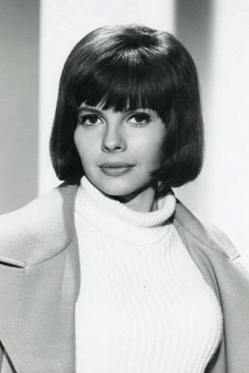 Julie Parrish as Miss Piper