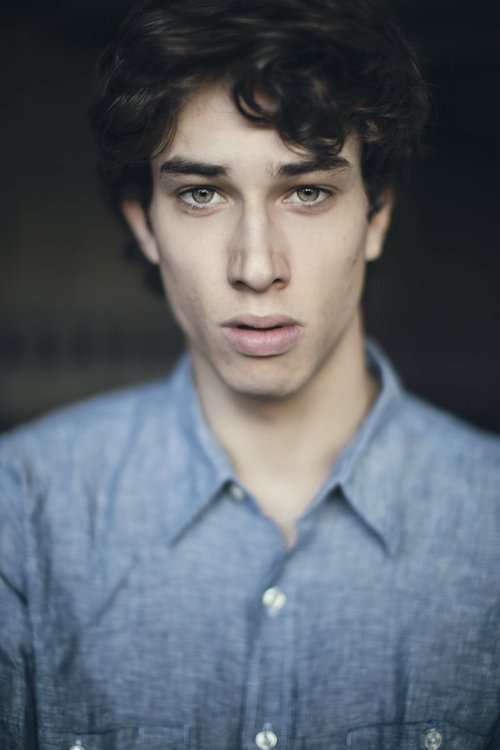 Filippo Marsili as Boy with Arm Sling