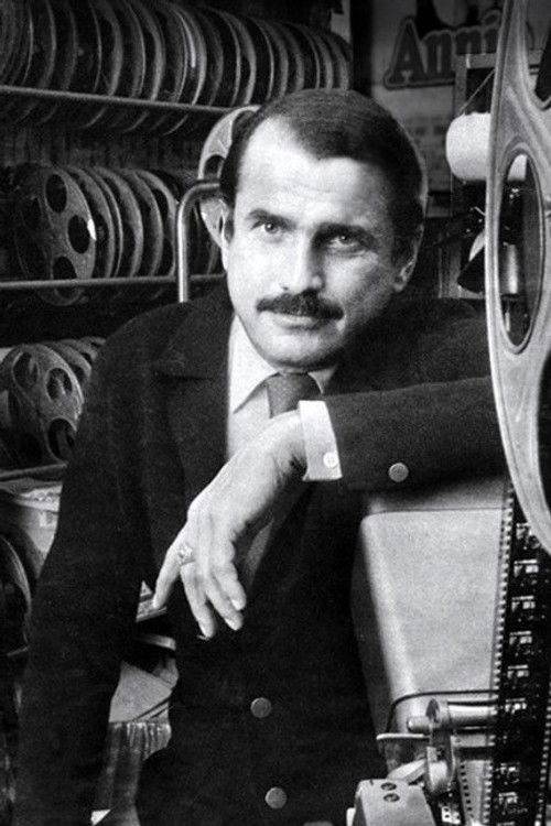 Andrew J. Kuehn as Mexican Driver