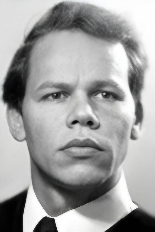 Anatoli Yabbarov as Blinov