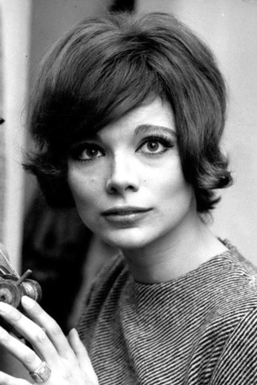 Gaia Germani as Geneviève