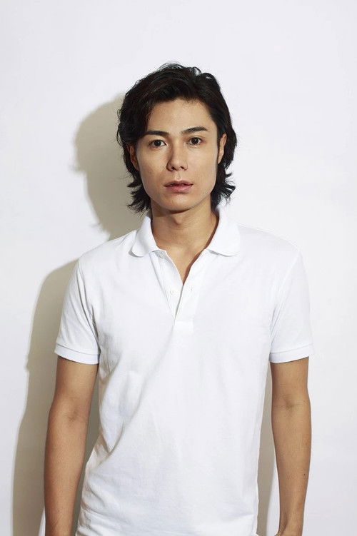 Ryohei Shioguchi as Aoyama