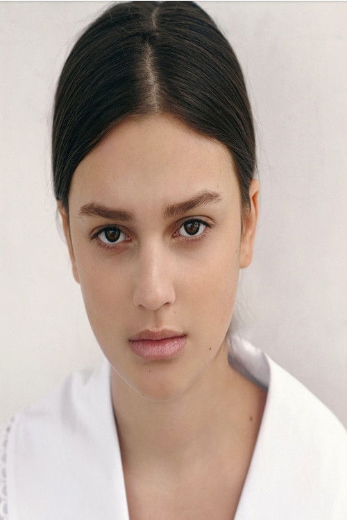 Elina Lipovaya as Liza