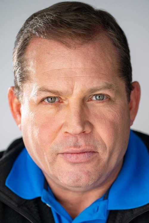 Gabe Wood as Saul Grady