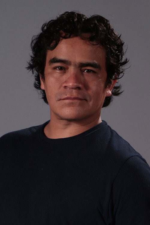 Rodrigo Corea as Mutante