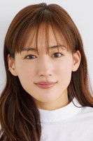 Haruka Ayase as Sayuri Takakura