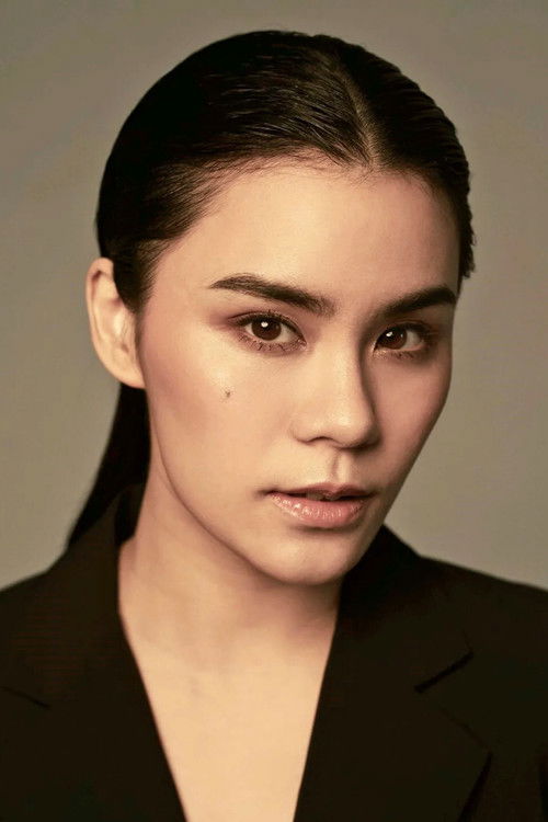 Pimdao Panichsamai as Maerung