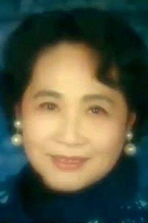 Pin Wang as Mother Hu