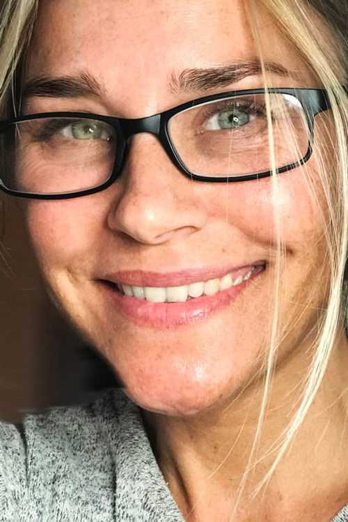 Therese Vadem as Thérèse