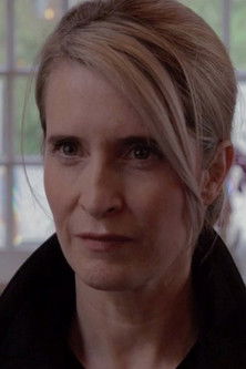 Danièle Lydon as Susan Bard