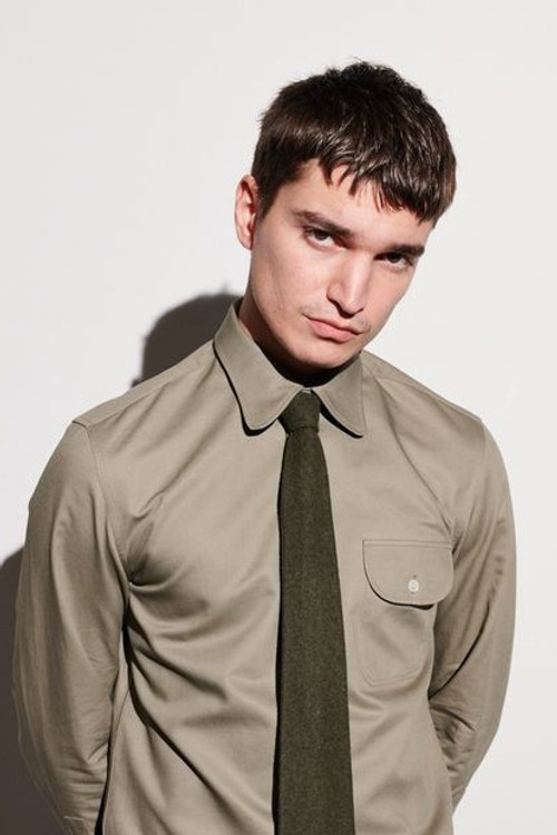 Alexander Ferrario as Vinz