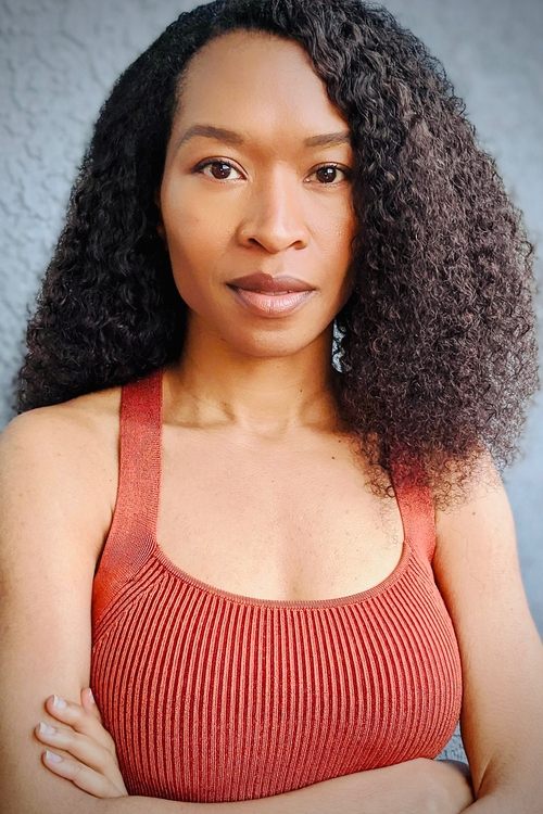 Carollette Phillips as Evelyn Walters