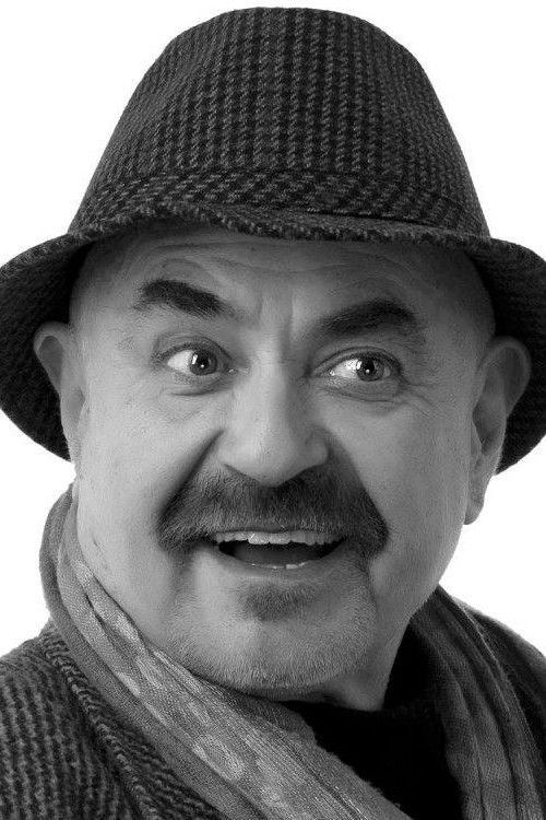 Vančo Petruševski as Asistent na rezhiser