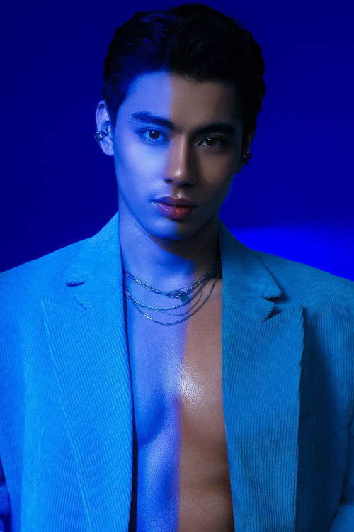 Dylan Menor as Tripp Marco Palma