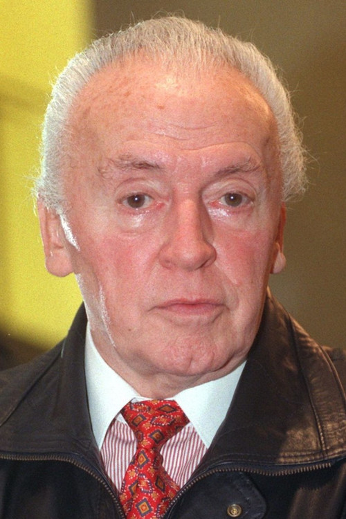 Eddi Arent as Flatter