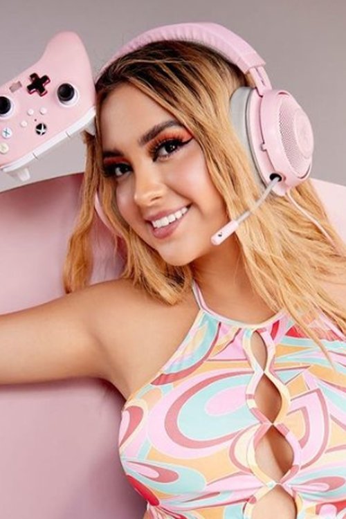 Abril Garza as Nocturna