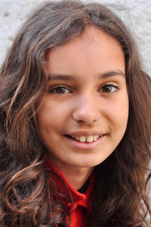 Siham Laroussi as Eva