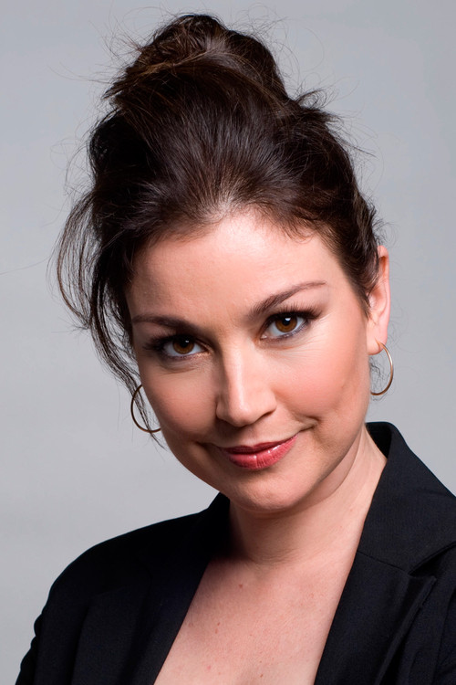 Javiera Contador as Patricia