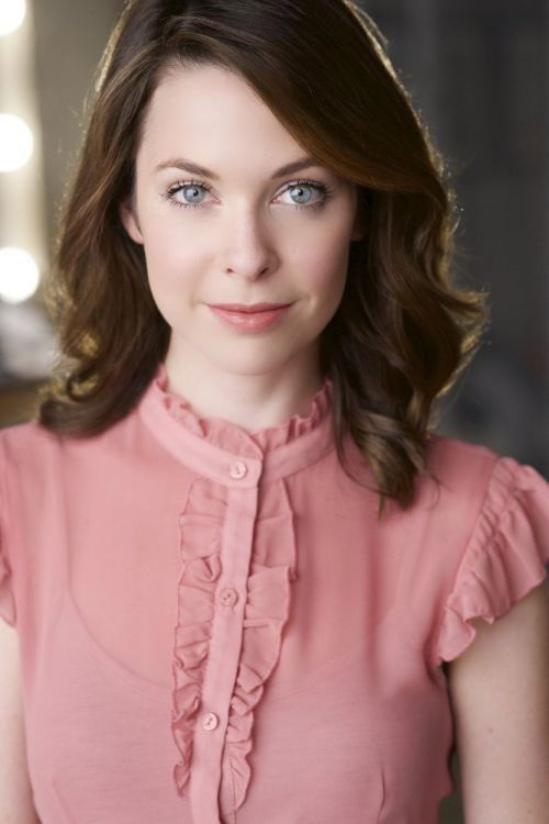 Emma Chandler as Laurel