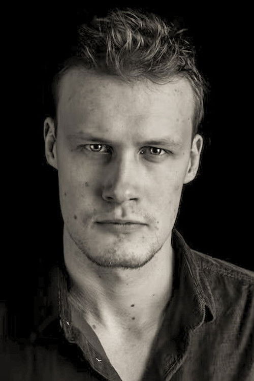 Jonas Kyed as Sander Lars Hansen