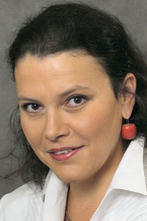 Yanina Khachaturova as Тереса