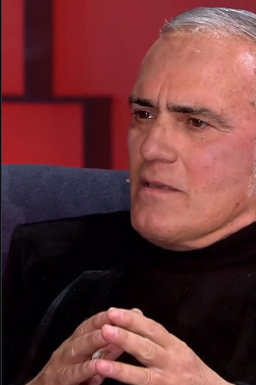 Kristaq Skrami as Petriti