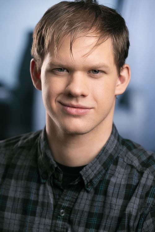 Deaton Gabbard as Brad