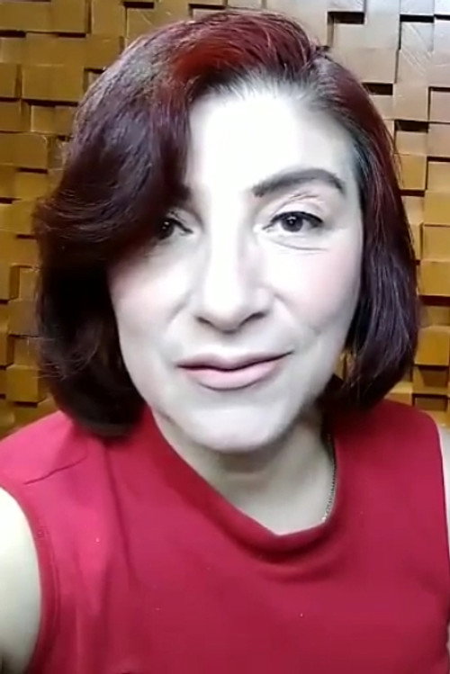 Luna Arjona as Nana Dionisia